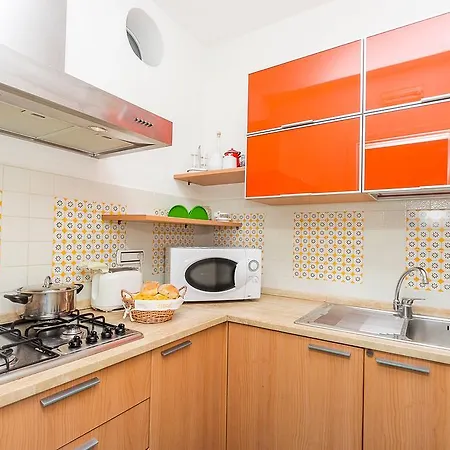 Dogi A Apartment